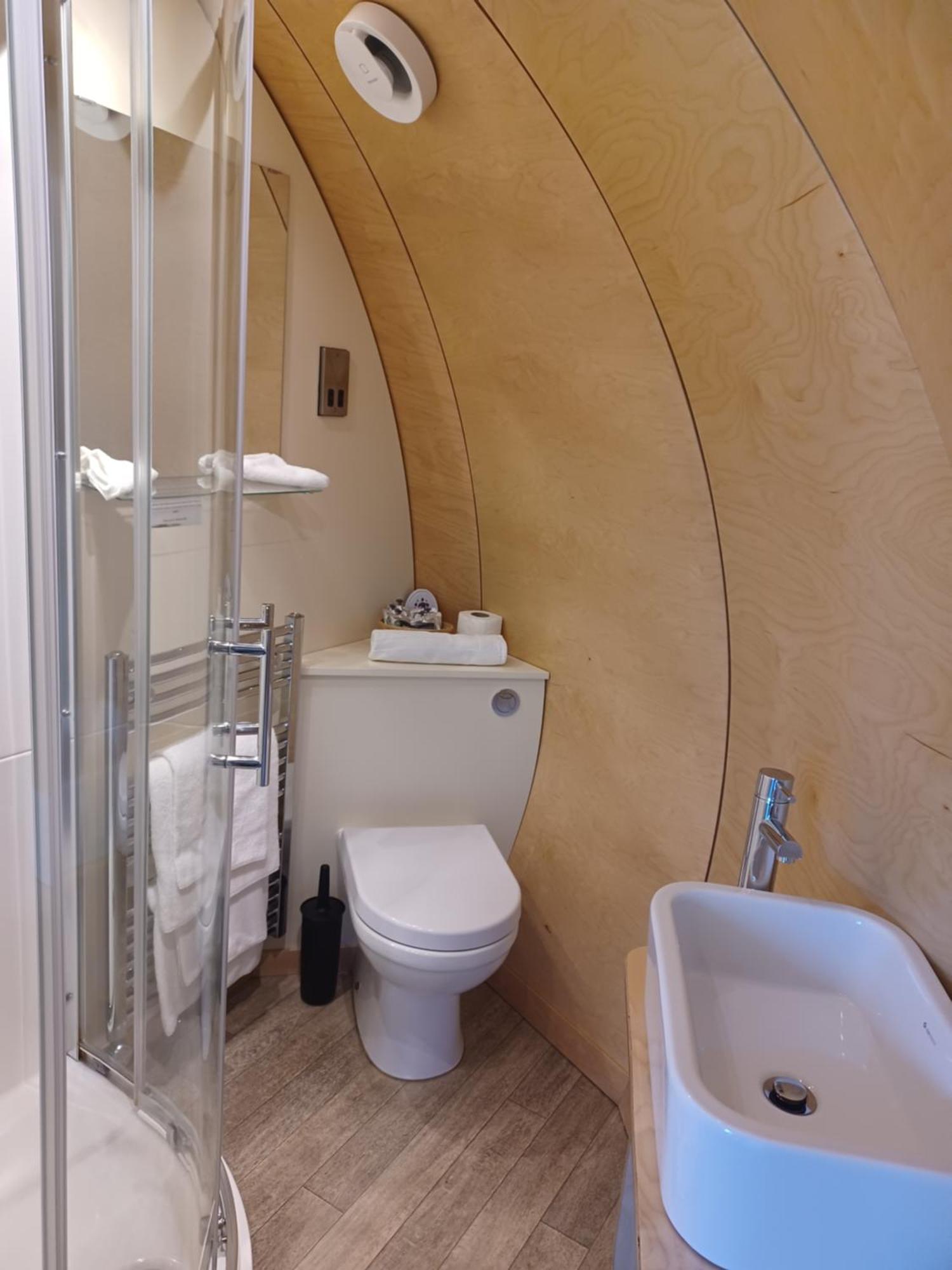 Glenarm Castle Ocean View Pods Hotel Kültér fotó